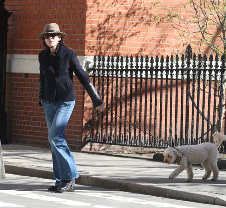 Julianna Margulies seen walking her adorable pooch out in the West Village Featuring: Julianne Marguiles Where: New York City, New York, United States When: 11 Apr 2026 Credit: Rob Davis INSTARimages EDITORIAL USE ONLY. NOT FOR USE BY NEWSPAPERS BASED IN THE UK. Copyright: xx instar55611787
