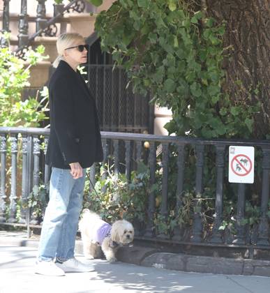 Ellen Barkin walking her dog and stopping to buy bread from a street vendor in the West Village Featuring: Ellen Barkin Where: New York City, New York, United States When: 11 Apr 2026 Credit: Rob Davis INSTARimages EDITORIAL USE ONLY. NOT FOR USE BY NEWSPAPERS BASED IN THE UK. Copyright: xx instar55611826