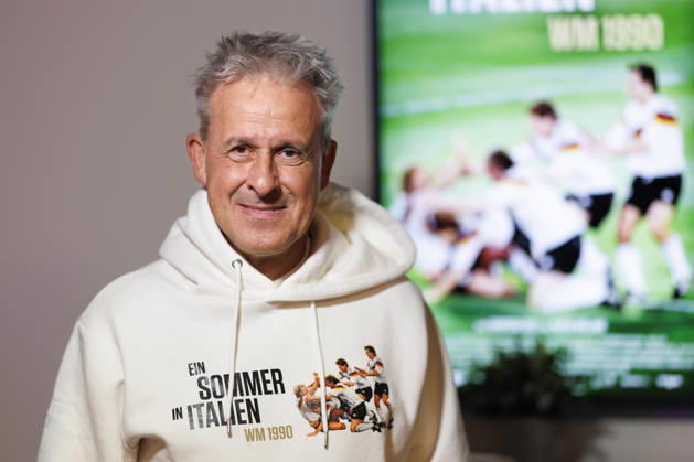 Fußballspieler Pierre Littbarski bei einem Special Screening des Films Ein Sommer in Italien - eine Dokumentation über den deutschen Triumph bei der WM 1990 in Italien - im Filmpalast Köln. Köln, 12.04.2026 NRW Deutschland Copyright: xChristophxHardtx