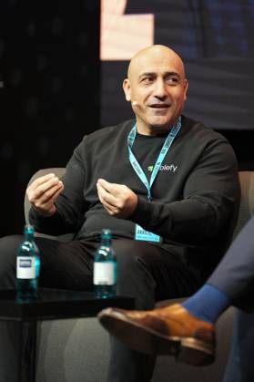 The Founder Summit 2026 Özkan Akkilic beim The Founder Summit 2026 im RheinMain CongressCenter (RMCC) in Wiesbaden am 12.04.2026 Wiesbaden RheinMain CongressCenter Hessen