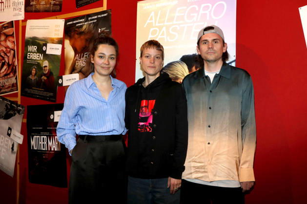 Allegro Pastell , Filmpremiere im Delphi Lux, Berlin, 12.04.2026 Regisseurin Anna Roller, Hauptdarstellerin Syl Faligant und Romanautor Leif Randt bei der Berlin Premiee von ALLEGRO PASTELL im Delphi LUX Kino in Berlin am 12.04.2025 Berlin Delphi Lux Copyright: xAnitaxBuggex