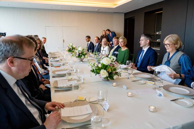 PHILADELPHIA - King Willem-Alexander and Queen Maxima are speaking with several Dutch representatives of companies and organizations in the United States during a dinner to gain background insights into the transatlantic relationship and economic and social developments. The royal couple is paying a three-day working visit to the United States. MISCHA SCHOEMAKER POOL ANP netherlands out - belgium out  Copyright: xx x555680934x originalFilename: 555680934.jpg
