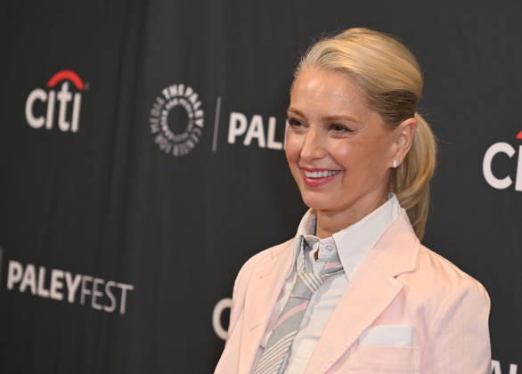˜The Pitt™ - 2026 PaleyFest LA Katherine LaNasa arriving to the panel for HBO Max™s ˜The Pitt™ during the 2026 PaleyFest LA held at the Dolby Theatre on April 12, 2026 in Hollywood, CA. Hollywood Dolby Theatre California USA Copyright: xLeexWattsx xAFF-USA.comx