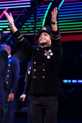 Frankie Grande on stage for TITANIQUE Opening Night on Broadway Curtain Call, St. James Theatre, New York, NY, April 12, 2026. Photo By: Simon Lindenblatt Everett Collection TITANIQUE Opening Night on Broadway Curtain Call PUBLICATIONXNOTxINxCANxCHNxFRAxITAxJPNxNORxPOLxRUSxESPxUKxUSA