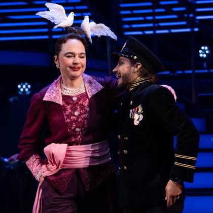 Jim Parsons, Frankie Grande on stage for TITANIQUE Opening Night on Broadway Curtain Call, St. James Theatre, New York, NY, April 12, 2026. Photo By: Simon Lindenblatt Everett Collection TITANIQUE Opening Night on Broadway Curtain Call PUBLICATIONXNOTxINxCANxCHNxFRAxITAxJPNxNORxPOLxRUSxESPxUKxUSA