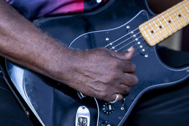 April 12, 2026, Clarksdale, Ms, United States of America: The guitar picking hand of TERRY Ã¢â‚¬oeBIG TÃ¢â‚¬Â WILLIAMS during day five of the 2026 Juke Joint Festival on April 12, 2026 in Clarksdale, Mississippi. Clarksdale United States of America - ZUMAw132 20260412_zap_w132_007 Copyright: xTomxWalkox