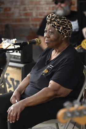 April 12, 2026, Clarksdale, Ms, United States of America: MISS GLADYS during day five of the 2026 Juke Joint Festival on April 12, 2026 in Clarksdale, Mississippi. Clarksdale United States of America - ZUMAw132 20260412_zap_w132_015 Copyright: xTomxWalkox