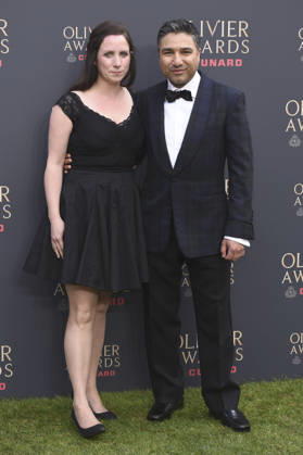 Nick Mohammed mit Ehefrau Becka Mohammed bei der Verleihung der Olivier Awards 2026 in der Royal Albert Hall. 12.04.2026