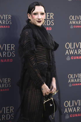 Mason Alexander Park bei der Verleihung der Olivier Awards 2026 in der Royal Albert Hall. 12.04.2026
