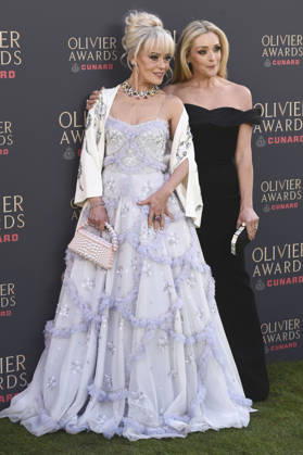 Tracie Bennett und Jane Krakowski bei der Verleihung der Olivier Awards 2026 in der Royal Albert Hall. 12.04.2026