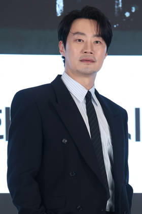 S. Korean actor Lee Hee-jun S. Korean actor Lee Hee-jun South Korean actor Lee Hee-jun, who stars in the new drama The Scarecrow, poses for a photo during a publicity event in Seoul on April 13, 2026. The first episode of the drama will be aired by the cable channel ENA on April 20. (Yonhap) 2026-04-14 11:00:20 < 1980-2026 YONHAPNEWS AGENCY. .> ¼­¿ïÆ¯º°½Ã EDITORIAL USE ONLY  Copyright: xx PYH2026041406890034400 YonhapxNewsx yonphotos251404