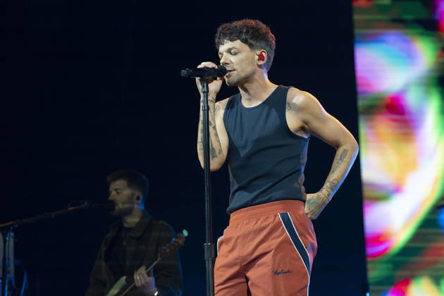 Louis Tomlinson Performs in Madrid, Spain - 13 Apr 2026 Singer Louis Tomlinson performs at the Movistar Arena in Madrid. Madrid Spain Copyright: xAtilanoxGarciax xSOPAxImagesx photos12801