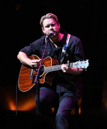 2026 CMA Triple Play Awards Chord Overstreet onstage at the 2026 CMA Triple Play Awards at the Country Music Hall of Fame and Museum on April 13, 2026 in Nashville, TN. Nashville Country Music Hall of Fame and Museum Tennessee USA Copyright: xTammiexArroyo AFF-USA.comx