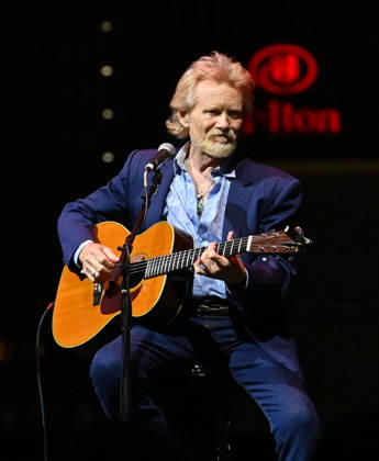 2026 CMA Triple Play Awards Lee Roy Parnell onstage at the 2026 CMA Triple Play Awards at the Country Music Hall of Fame and Museum on April 13, 2026 in Nashville, TN. Nashville Country Music Hall of Fame and Museum Tennessee USA Copyright: xTammiexArroyo AFF-USA.comx