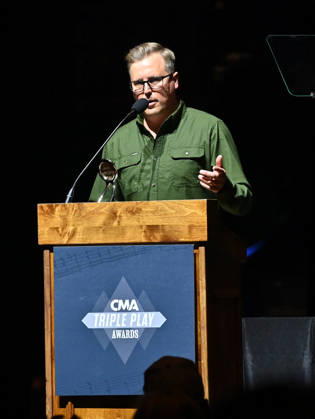 2026 CMA Triple Play Awards Andy Albert onstage at the 2026 CMA Triple Play Awards at the Country Music Hall of Fame and Museum on April 13, 2026 in Nashville, TN. Nashville Country Music Hall of Fame and Museum Tennessee USA Copyright: xTammiexArroyo AFF-USA.comx