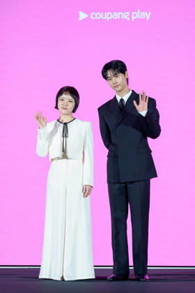 Coupang Play series Absolute Value of Romance press conference SEOUL, SOUTH KOREA, APR 14: Kim Hyang-gi, Cha Hak-yeon during Coupang Play series Absolute Value of Romance press conference at The CGV Apgujeong in Seoul, South Korea, on April 14, 2026. Seoul The CGV Apgujeong South Korea 8268_286978 Copyright: xStevexChoxKyewoong PentaxPressx
