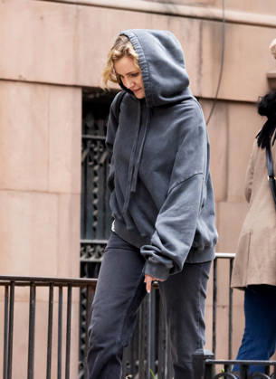 Cameron Diaz filming scenes at The Sham in New York City Featuring: Cameron Diaz Where: New York, New York, United States When: 13 Apr 2026 Credit: Janet Mayer INSTARimages.com EDITORIAL USE ONLY. NOT FOR USE BY NEWSPAPERS BASED IN THE UK. Copyright: xx instar55614965