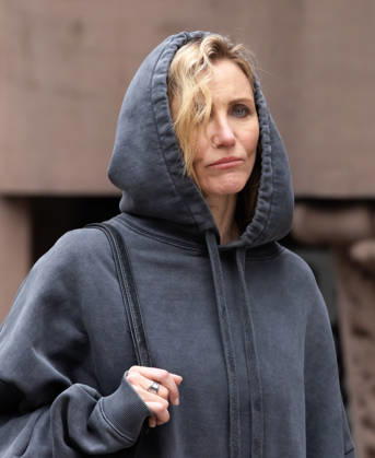 Cameron Diaz filming scenes at The Sham in New York City Featuring: Cameron Diaz Where: New York, New York, United States When: 13 Apr 2026 Credit: Janet Mayer INSTARimages.com EDITORIAL USE ONLY. NOT FOR USE BY NEWSPAPERS BASED IN THE UK. Copyright: xx instar55614944