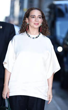 Celebrities spotted outside The Late Show With Stephen Colbert studios Featuring: Maya Rudolph Where: New York, United States When: 13 Apr 2026 Credit: Darla Khazei INSTARimages EDITORIAL USE ONLY. NOT FOR USE BY NEWSPAPERS BASED IN THE UK. Copyright: xx instar55615204