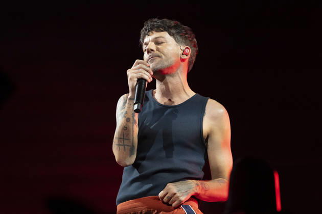Louis Tomlinson performs The singer Louis Tomlinson performs during his performance at the Movistar Arena on April 13, 2026, in Madrid, Spain Featuring: The singer Louis Tomlinson performs during his performance at the Movistar Arena on April 13, 2026, in Madrid, Spain Where: Madrid, Spain When: 13 Apr 2026 Credit: Oscar Gonzalez WENN Madrid Spain Copyright: xOscarxGonzalez WENNx wenn41240620 OFA ZOJx wenn41240620