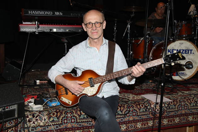 Hartmut Leisegang von Keimzeit beim Showcase bezüglich des neuen Keimzeit Albums Ach, die Menschen im Horns Erben. Leipzig, 14.04.2026 Copyright: xAgenturxMatthiasxWehnertx xM.xGränzdörferx