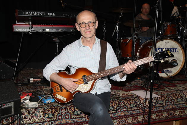 Hartmut Leisegang von Keimzeit beim Showcase bezüglich des neuen Keimzeit Albums Ach, die Menschen im Horns Erben. Leipzig, 14.04.2026 Copyright: xAgenturxMatthiasxWehnertx xM.xGränzdörferx