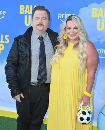 Amazon MGM Studios™s ˜Balls Up™ Premiere Paul Walter Hauser and Amy Boland Hauser arriving at Amazon MGM Studios™s Balls Up? premiere held at the Harmony Gold Theatre on April 14, 2026 in Los Angeles, CA. Los Angeles Harmony Gold Theatre California USA Copyright: xLeexWattx xAFF-USA.COMx