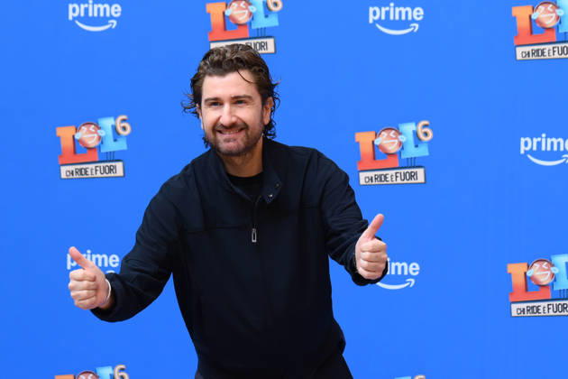 News - Photocall - LOL 6 Chi ride e fuori Alessandro Siani during Photocall - LOL 6 Chi ride e fuori, News in Rome, Italy, April 14 2026 Rome Hotel De La Ville Italy Copyright: xMassimoxLanduccix xLiveMediax LPN_2391611