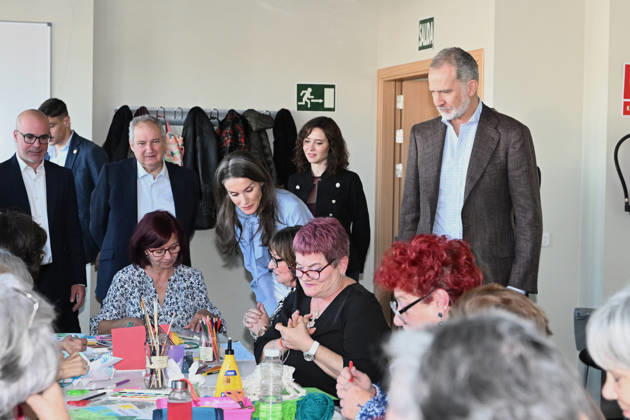 The King and Queen visit the José María de Llanos Foundation on the occasion of the 25th anniversary of the Escuela de Hostelería del Sur The Government Delegate of Madrid, Francisco Martín, the Minister of Industry, Jordi Hereu, Queen Letizia, the President of the Community of Madrid, Isabel Díaz Ayuso, and King Felipe during their visit to the José María de Llanos Foundation on the occasion of the 25th anniversary of the Escuela de Hostelería del Sur, on April 15, 2026, in Madrid Spain Since 2001 it has been operating as a School of Hospitality, dedicated to the comprehensive training of future catering professionals, chefs, bartenders and waiters, whose training is carried out by a select group of teachers FAMOUS KINGS HOSPITALITY SCHOO Copyright: xJosà xOlivax 7442899