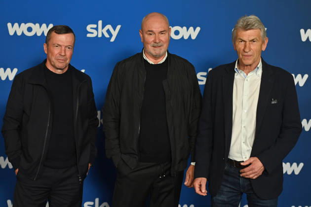 v.li:Lothar MATHAEUS: Raimond AUMANN, Klaus AUGENTHALER. Muenchner Programmpraesentation SKY SPOTLIGHT, Sky Originals am 15.04.2026 im Hotel Bayerischer Hof.