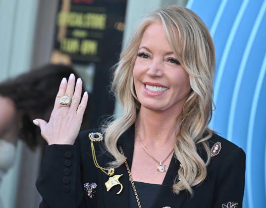 Netflix™s ˜Running Point™ Season 2 Premiere Jeanie Buss arriving at Netflix™s Running Pointseason 2 premiere held at the Egyptian Theatre on April 15, 2026 in Hollywood, CA. Hollywood Egyptian Theatre California USA Copyright: xLeexWattx xAFF-USA.COMx