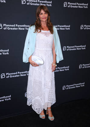 Planned Parenthood Gala 2026 - NYC Helena Christensen attends the 2026 Planned Parenthood Gala honoring Pink at Cipriani South Street in New York, NY on April 15, 2026. Photo by Charles Guerin ABACAPRESS.COM New York City NY United States  Copyright: xGuerinxCharles ABACAx