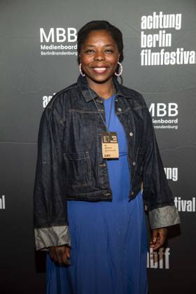 ABB ACHTUNGBERLIN- Dela Dabulamanzi zu Gast auf dem roten Teppich bei der Eroeffnung des Achtung Berlin Filmfestivales im Kino Colosseum in Berlin Prenzlauer Berg am 15.04.2026 Berlin Deutschland