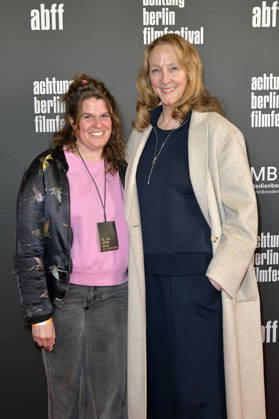 Birte Flint und Anja Karmanski bei der Eröffnung des 22. achtung berlin Filmfestivals mit der Premiere des Kinofilms Mambo Maternica im Colosseum Filmtheater. Berlin, 15.04.2026