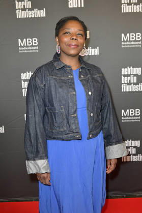 Dela Dabulamanzi bei der Eröffnung des 22. achtung berlin Filmfestivals mit der Premiere des Kinofilms Mambo Maternica im Colosseum Filmtheater. Berlin, 15.04.2026