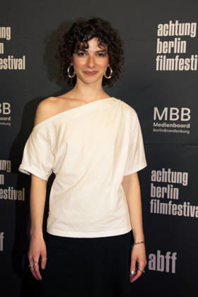 Mambo Maternica , Filmpremiere im Filmtheater Colosseum, Berlin, 15.04.2026 Franziska von Harsdorf, MAMBO MATERNICA , Photo Call zur Premiere und Festival-Eröffnung, achtung berlin filmfestival, Colosseum, Berlin, 15.04.2026 Berlin Kino Colosseum Deutschland, germany Copyright: xChristianxBehringx