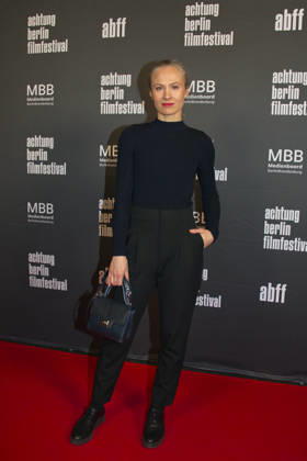Mambo Maternica , Filmpremiere im Filmtheater Colosseum, Berlin, 15.04.2026 Alina Levshin, MAMBO MATERNICA , Photo Call zur Premiere und Festival-Eröffnung, achtung berlin filmfestival, Colosseum, Berlin, 15.04.2026 Berlin Kino Colosseum Deutschland, germany Copyright: xChristianxBehringx