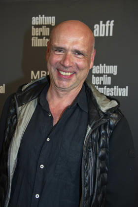 Mambo Maternica , Filmpremiere im Filmtheater Colosseum, Berlin, 15.04.2026 Jochen Alexander Freydank, MAMBO MATERNICA , Photo Call zur Premiere und Festival-Eröffnung, achtung berlin filmfestival, Colosseum, Berlin, 15.04.2026 Berlin Kino Colosseum Deutschland, germany Copyright: xChristianxBehringx