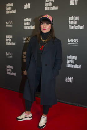 Mambo Maternica , Filmpremiere im Filmtheater Colosseum, Berlin, 15.04.2026 Lore Richter, MAMBO MATERNICA , Photo Call zur Premiere und Festival-Eröffnung, achtung berlin filmfestival, Colosseum, Berlin, 15.04.2026 Berlin Kino Colosseum Deutschland, germany Copyright: xChristianxBehringx