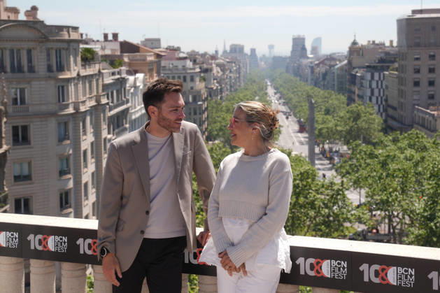 Photocall of the BCN Film Fest 2026 Actors Dani Sancho and Emma Vilarasau, during the presentation of the film Viatge al país dels blancs at the BCN Film Fest 2026, on April 16, 2026, in Barcelona, Catalonia Spain Based on the true story of Ousman Umar, a young Ghanaian who leaves his village attracted by the idea of the country of the whites , After a journey full of obstacles, he arrives in Barcelona and discovers that life there is not as he had imagined until he meets Montse, who welcomes him into her family and offers him, in addition to love and support, the possibility of a future 16 APRIL 2026 Espana Copyright: xDavidxZorrakinox 7446045