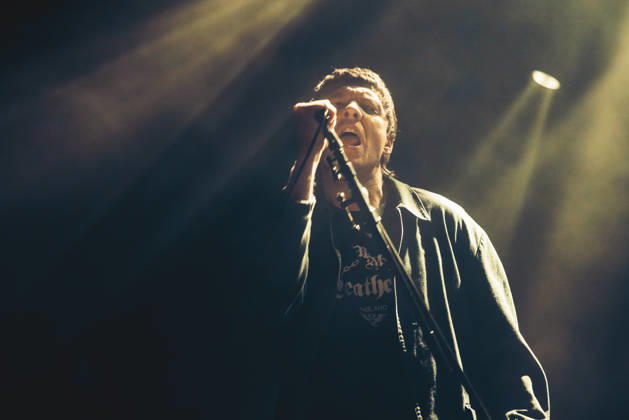 Bad Breeding live at Roadburn Festival 2026 Tilburg, Netherlands. 16th, April 2026. The British hardcore punk band Bad Breeding performs a live concert during the Dutch music festival Roadburn Festival 2026 in Tilburg. Here vocalist Christopher Dodd is seen live on stage. Netherlands, Tilburg  Copyright: xGonzalesxPhoto PeterxTroestx
