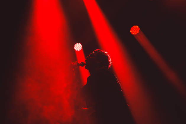 Bad Breeding live at Roadburn Festival 2026 Tilburg, Netherlands. 16th, April 2026. The British hardcore punk band Bad Breeding performs a live concert during the Dutch music festival Roadburn Festival 2026 in Tilburg. Here vocalist Christopher Dodd is seen live on stage. Netherlands, Tilburg  Copyright: xGonzalesxPhoto PeterxTroestx