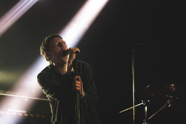 Bad Breeding live at Roadburn Festival 2026 Tilburg, Netherlands. 16th, April 2026. The British hardcore punk band Bad Breeding performs a live concert during the Dutch music festival Roadburn Festival 2026 in Tilburg. Here vocalist Christopher Dodd is seen live on stage. Netherlands, Tilburg  Copyright: xGonzalesxPhoto PeterxTroestx