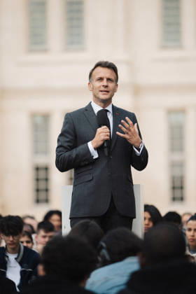 President Macron At Cite Internationale De La Langue Francaise - Villers-Cotterets Emmanuel Macron, President of the Republic during the launch of the journee hors ligne at the Cite internationale de la langue francaise in Villers-Cotterets, France on April 16, 2026. Photo by Gregoire Campione Pool ABACAPRESS.COM Villers-Cotteret France  Copyright: xCampionexGregoire Pool ABACAx