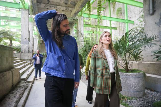Aagesen receives film director Oliver Laxe at the III National Meeting of the CIT Network The Third Vice President and Minister of Ecological Transition and Demographic Challenge, Sara Aagesen, receives film director Oliver Laxe during the III National Meeting of the CIT Network, in the space of La Térmica Cultural, on April 16, 2026, in Ponferrada, Castilla y León Spain The meeting takes place to promote the development of the territories, mainly those with the greatest demographic challenges The CIT Network reinforces its role as a reference platform to promote innovation, public-private collaboration and social cohesion in rural areas 16 APRIL 2026 Ponferrada, Castilla y Leon Ponferrada, Castilla y Leon Espana Copyright: xCarlosxCastrox 7446890