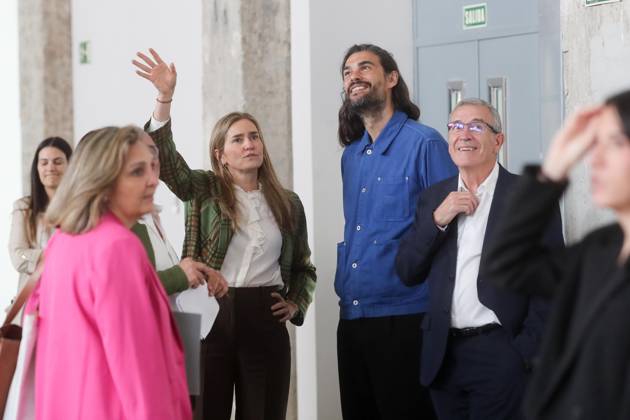 Aagesen receives film director Oliver Laxe at the III National Meeting of the CIT Network The Third Vice President and Minister of Ecological Transition and Demographic Challenge, Sara Aagesen, receives film director Oliver Laxe during the III National Meeting of the CIT Network, in the space of La Térmica Cultural, on April 16, 2026, in Ponferrada, Castilla y León Spain The meeting takes place to promote the development of the territories, mainly those with the greatest demographic challenges The CIT Network reinforces its role as a reference platform to promote innovation, public-private collaboration and social cohesion in rural areas 16 APRIL 2026 Ponferrada, Castilla y Leon Ponferrada, Castilla y Leon Espana Copyright: xCarlosxCastrox 7446893