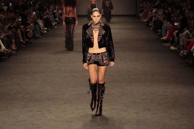RIO DE JANEIRO, RJ - 16.04.2026: RIO FASHION WEEK 2026 - Fashion show by the brand HISHA, on the second day of Rio Fashion Week, at Pier Maua. x2926483x  CarlosxEliasxJunior