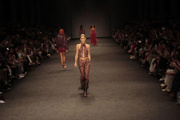 RIO DE JANEIRO, RJ - 16.04.2026: RIO FASHION WEEK 2026 - Fashion show by the brand HISHA, on the second day of Rio Fashion Week, at Pier Maua. x2926487x  CarlosxEliasxJunior