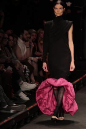 RIO DE JANEIRO, RJ - 16.04.2026: RIO FASHION WEEK 2026 - Fashion show by the brand HANDRED, on the second day of Rio Fashion Week, at Pier Maua, Rio de Janeiro. x2926580x  CarlosxEliasxJunior
