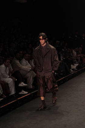 RIO DE JANEIRO, RJ - 16.04.2026: RIO FASHION WEEK 2026 - Fashion show by the brand HANDRED, on the second day of Rio Fashion Week, at Pier Maua, Rio de Janeiro. x2926596x  CarlosxEliasxJunior